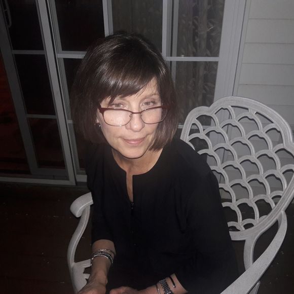 Meet your Posher, Diane - Picture 1 of 1